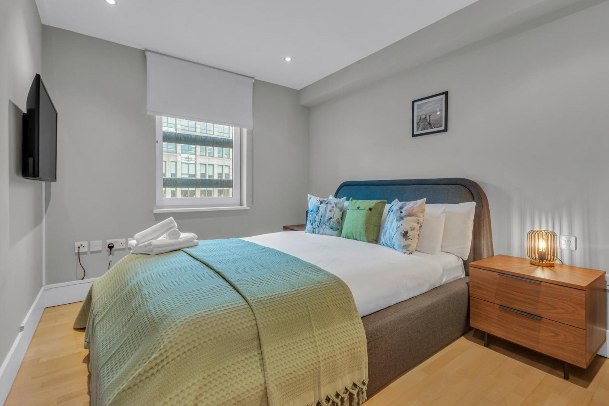 לונדון Mysquare One Bedroom Serviced Apartment Near St Paul'S Blackfriars מראה חיצוני תמונה