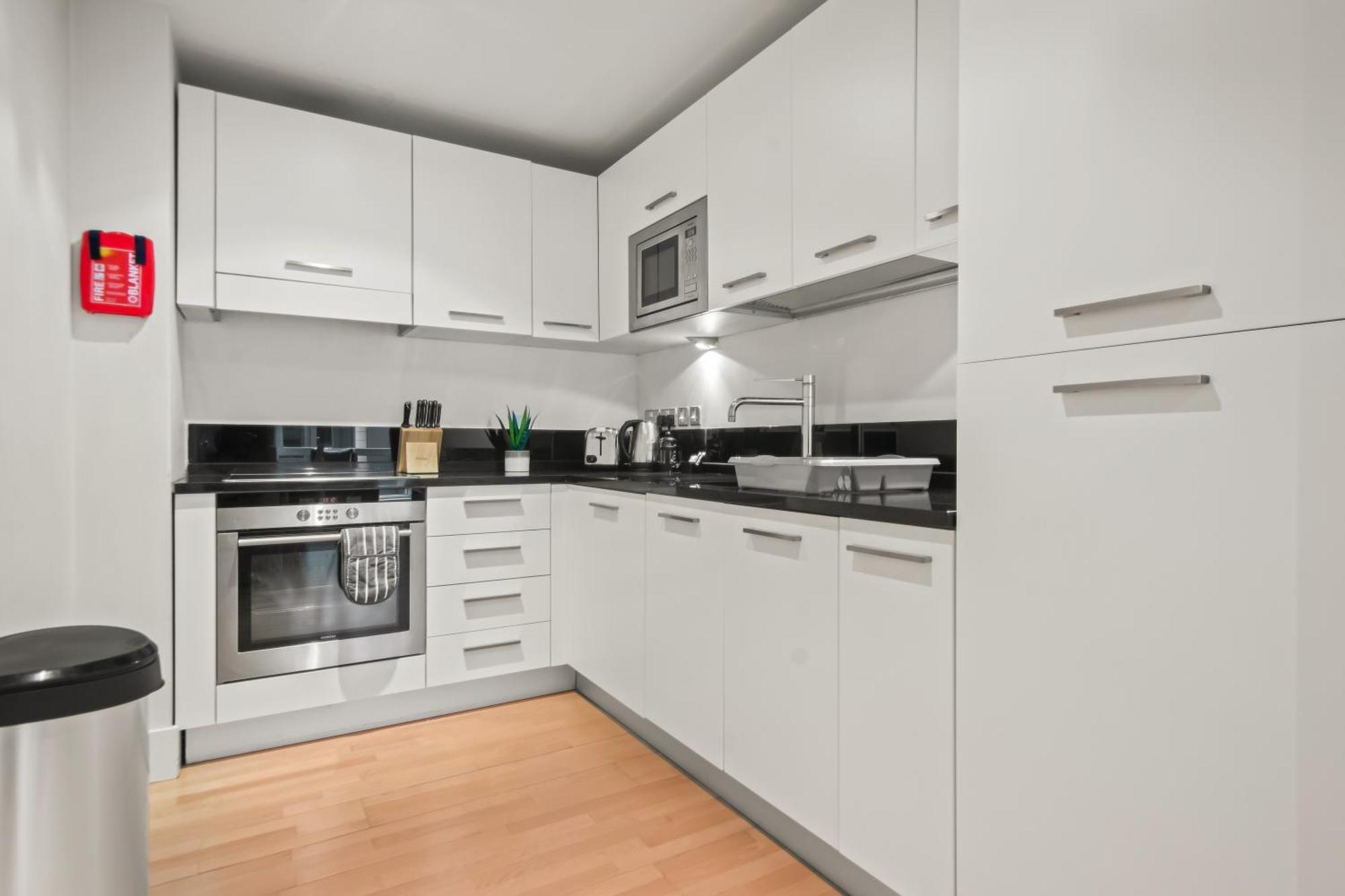 לונדון Mysquare One Bedroom Serviced Apartment Near St Paul'S Blackfriars מראה חיצוני תמונה
