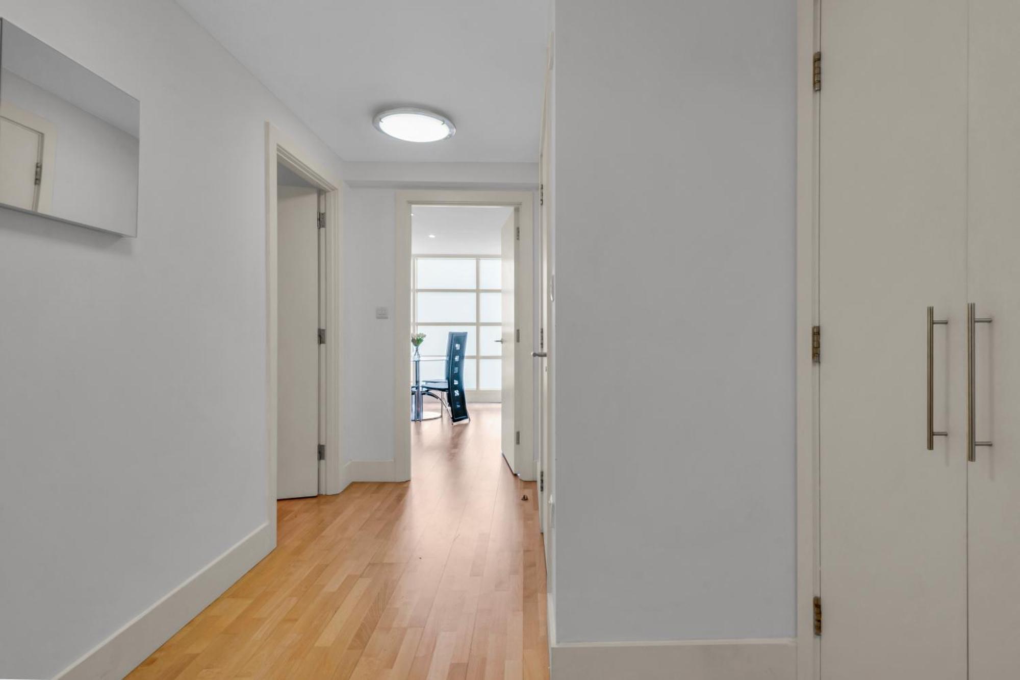 לונדון Mysquare One Bedroom Serviced Apartment Near St Paul'S Blackfriars מראה חיצוני תמונה