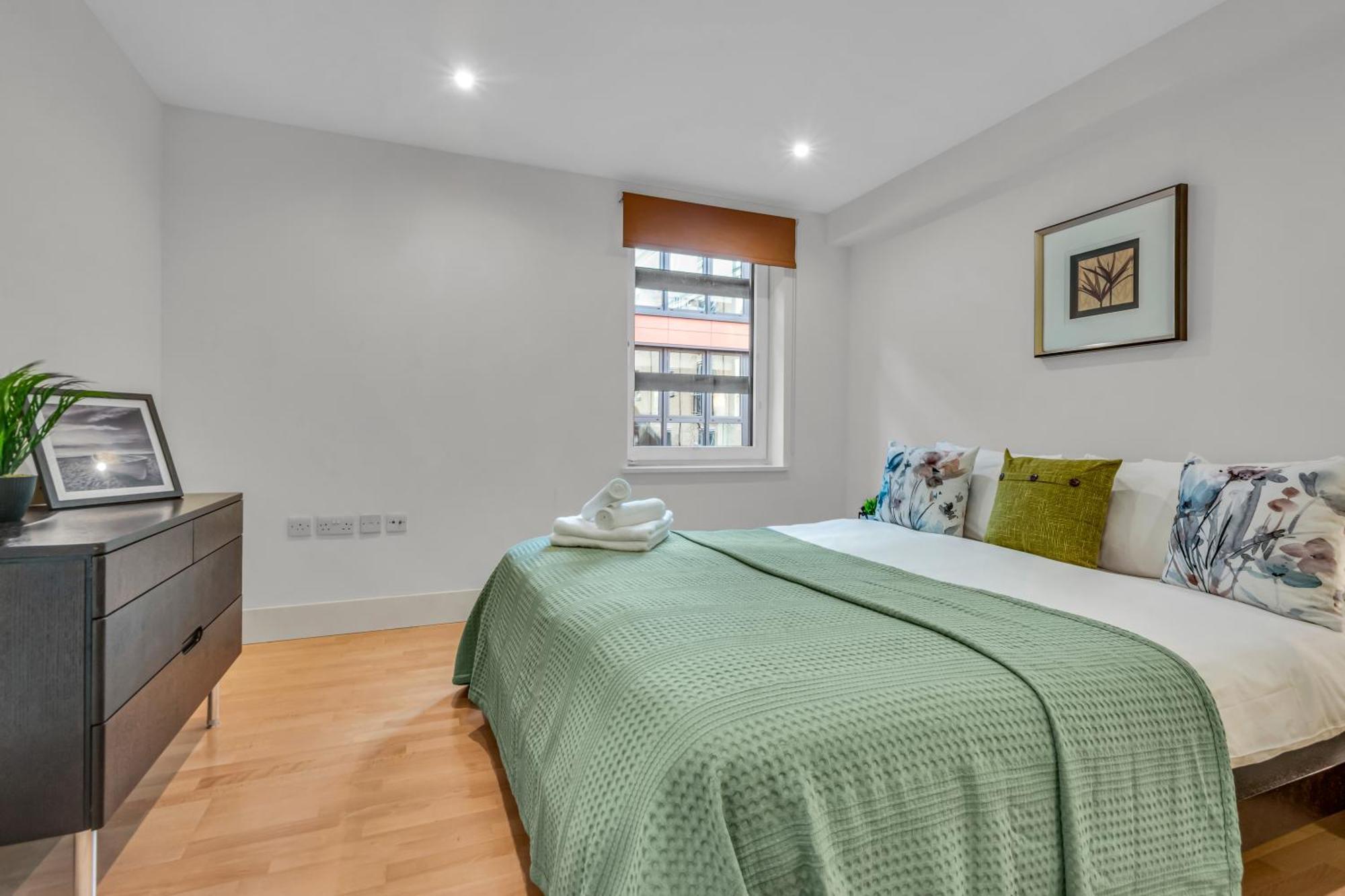 לונדון Mysquare One Bedroom Serviced Apartment Near St Paul'S Blackfriars מראה חיצוני תמונה