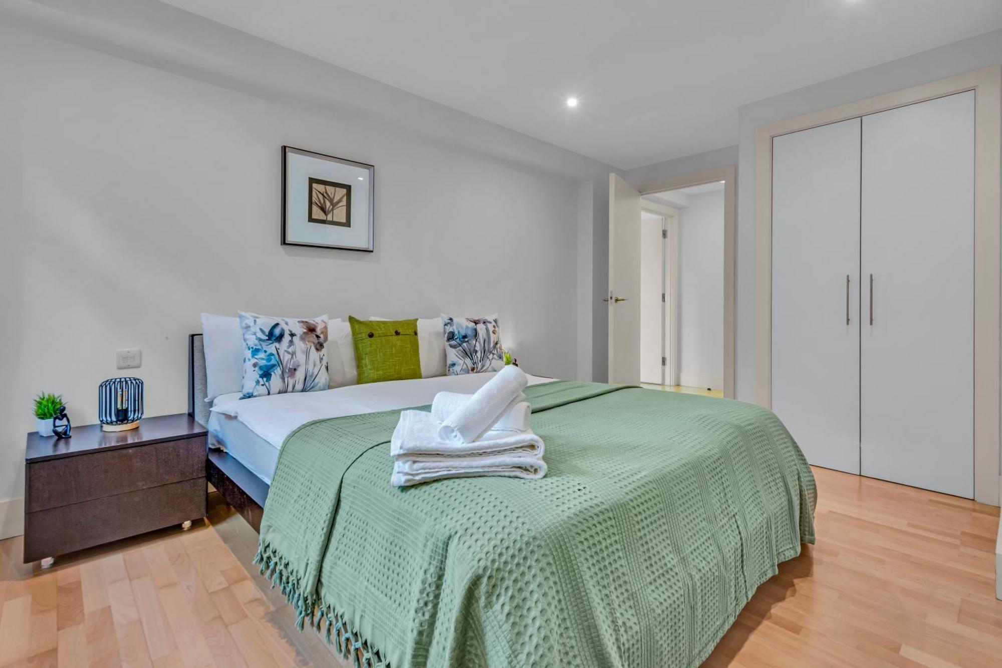 לונדון Mysquare One Bedroom Serviced Apartment Near St Paul'S Blackfriars מראה חיצוני תמונה