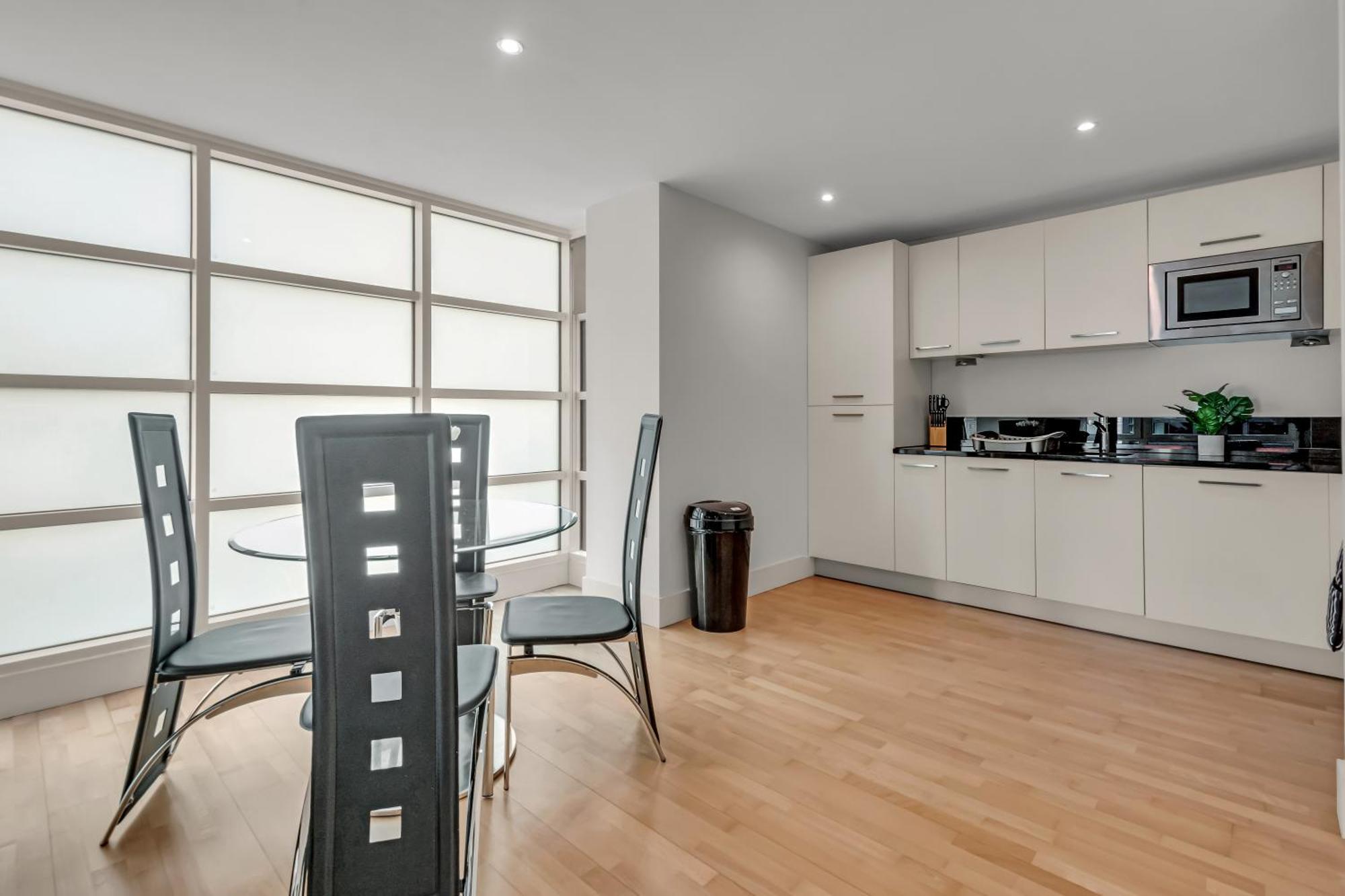 לונדון Mysquare One Bedroom Serviced Apartment Near St Paul'S Blackfriars מראה חיצוני תמונה