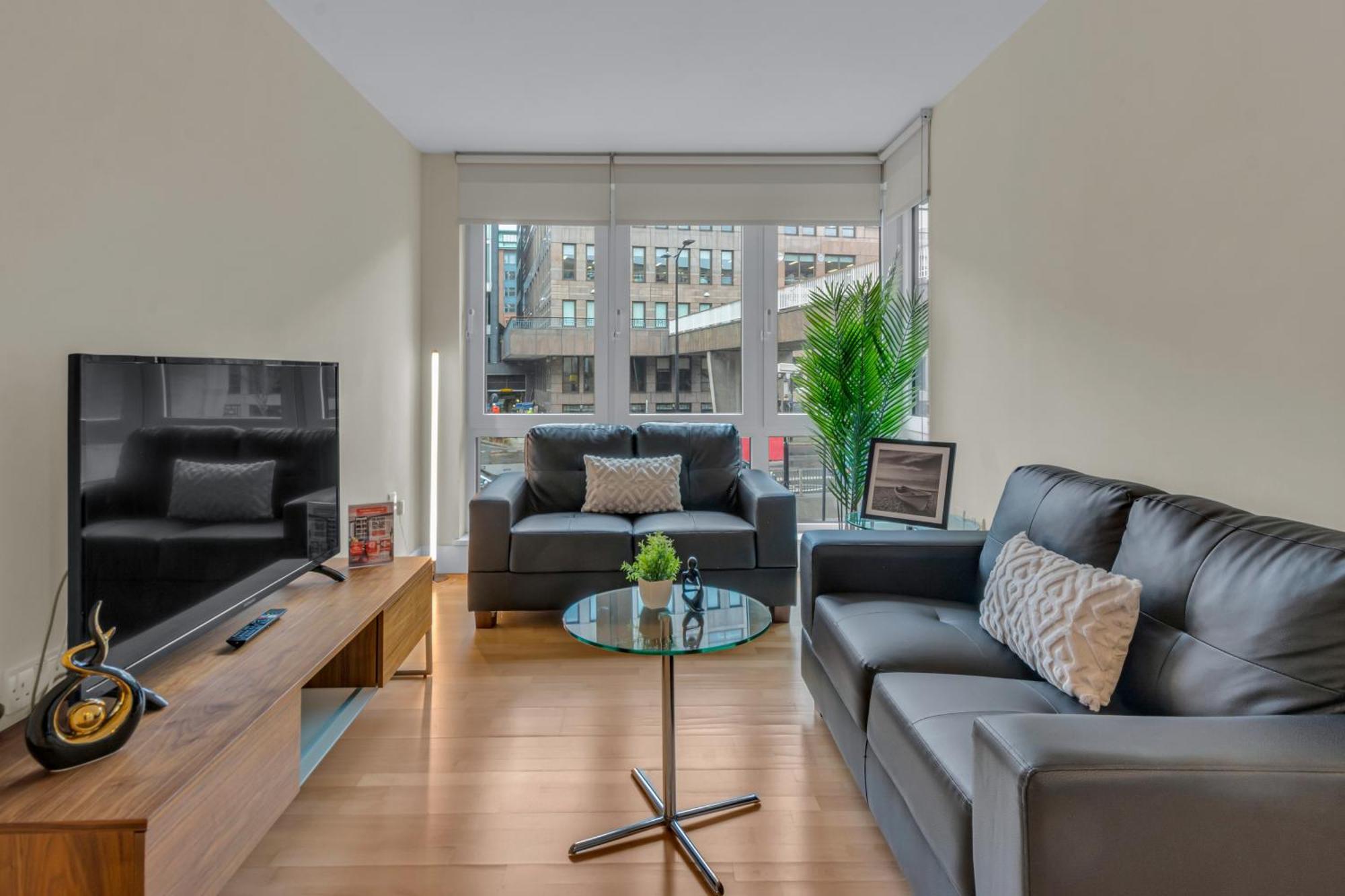 לונדון Mysquare One Bedroom Serviced Apartment Near St Paul'S Blackfriars מראה חיצוני תמונה