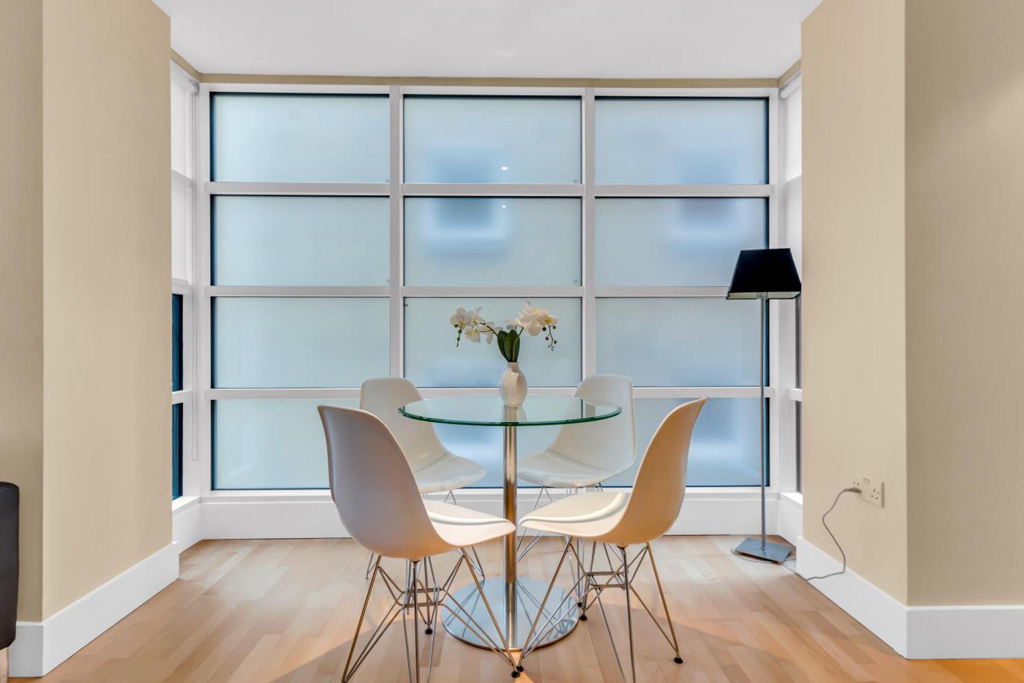 לונדון Mysquare One Bedroom Serviced Apartment Near St Paul'S Blackfriars מראה חיצוני תמונה
