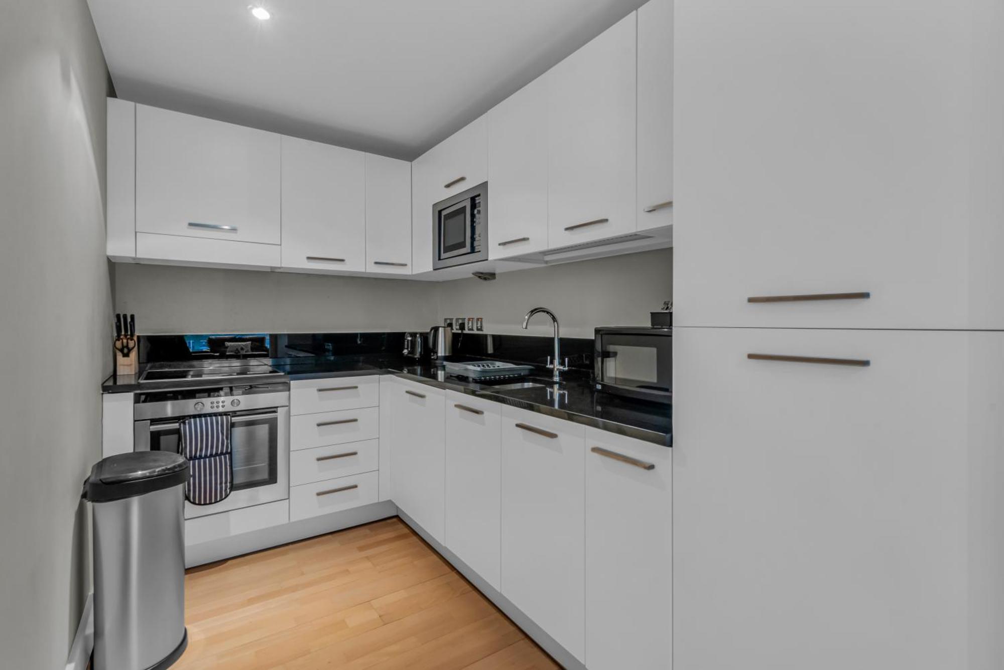 לונדון Mysquare One Bedroom Serviced Apartment Near St Paul'S Blackfriars מראה חיצוני תמונה