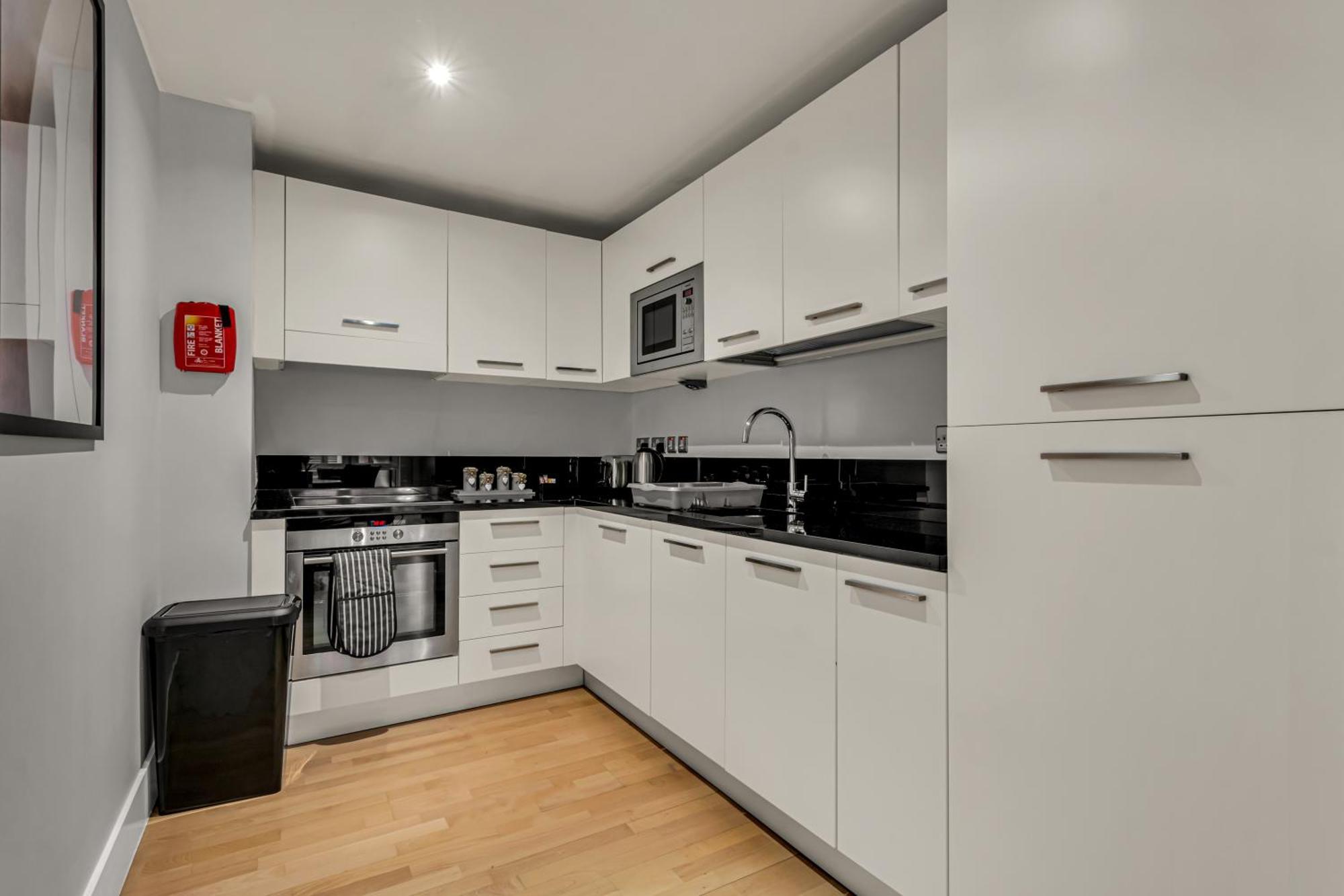 לונדון Mysquare One Bedroom Serviced Apartment Near St Paul'S Blackfriars מראה חיצוני תמונה