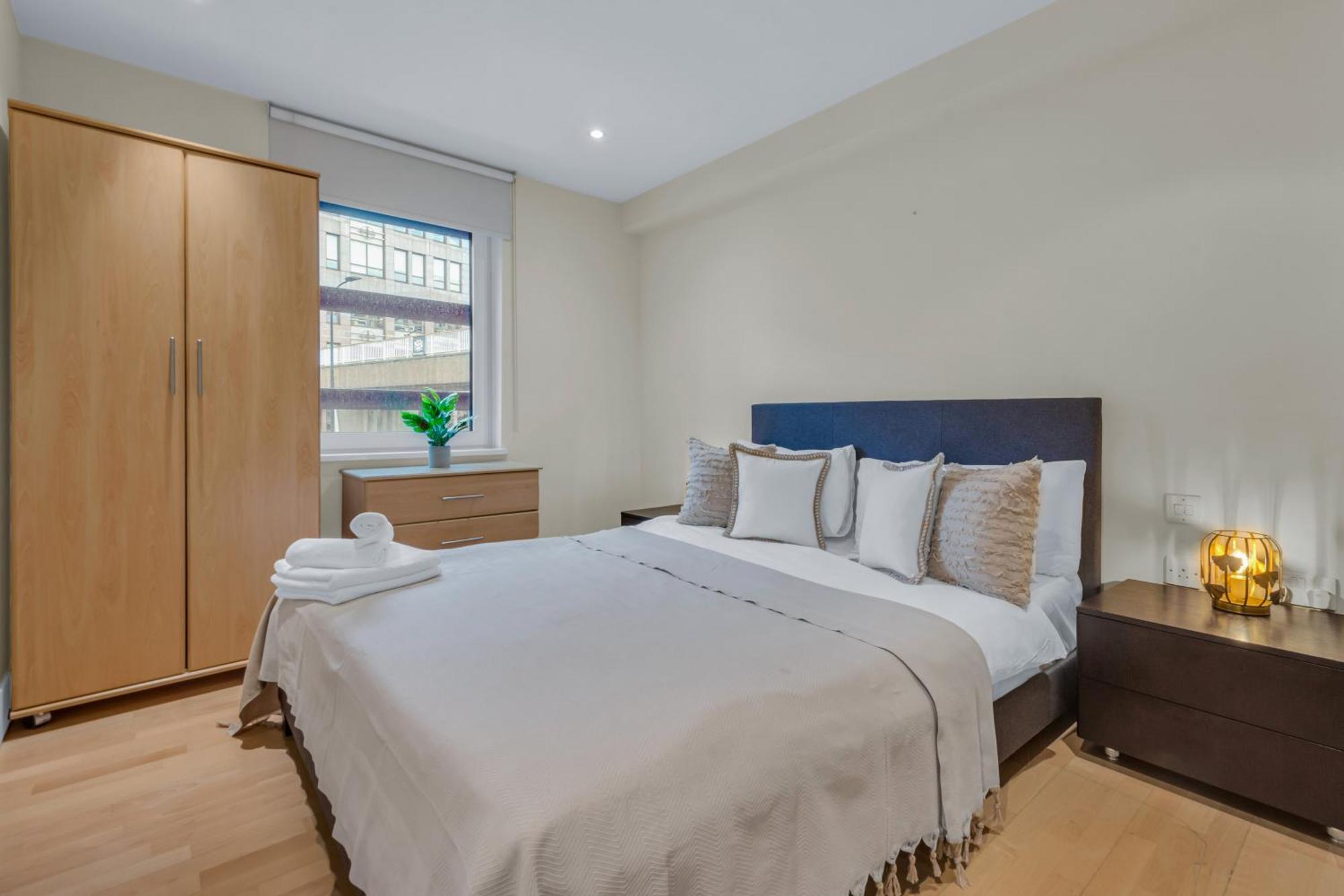 לונדון Mysquare One Bedroom Serviced Apartment Near St Paul'S Blackfriars מראה חיצוני תמונה
