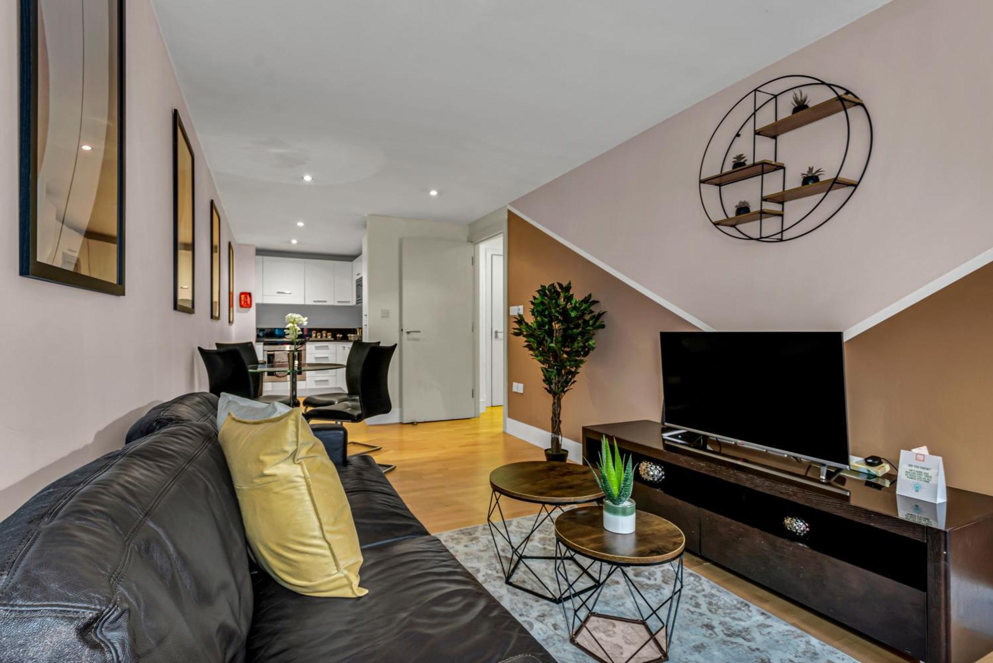 לונדון Mysquare One Bedroom Serviced Apartment Near St Paul'S Blackfriars מראה חיצוני תמונה
